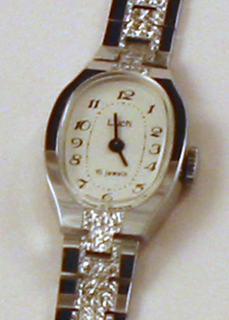 LUCH Wind Up Watch (15 Jewels)